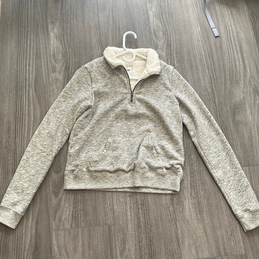 Hollister Sherpa Lined Grey Quarter Zip